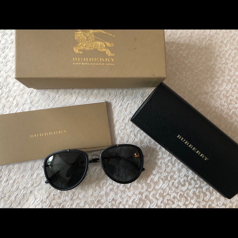 Burberry  sunglasses, authentic, Men’s or ladies.
